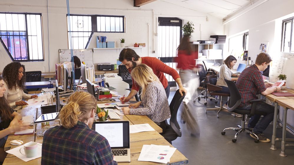 Pozor na to, rovnost v platech platí i pro benefity a dohodáře