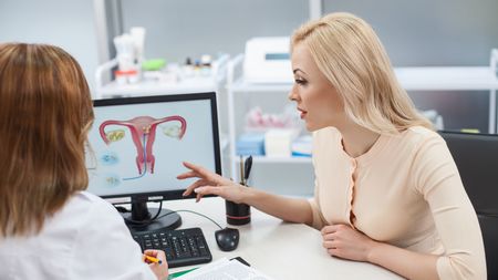 Lékařská komise odložila stížnost pacientky, kterou urážela gynekoložka