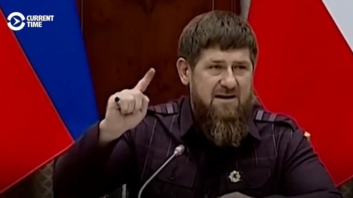 Zabijme lidi, kteří někoho napadnou na internetu, vyzval Čečence jejich vůdce