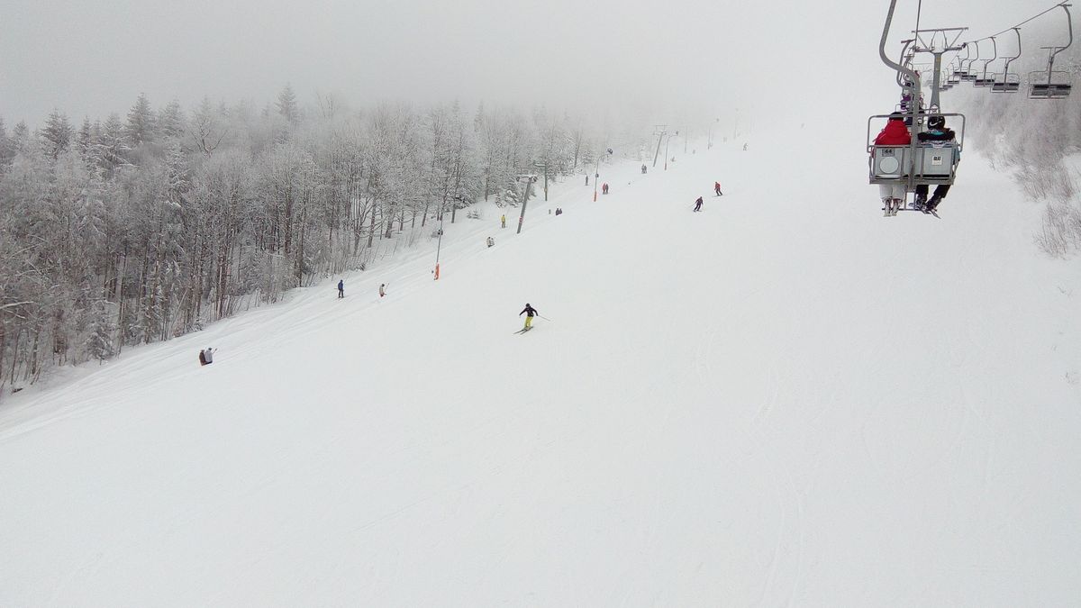 Investor a kritik ČEZu Michal Šnobr koupil skiareál v Orlických horách
