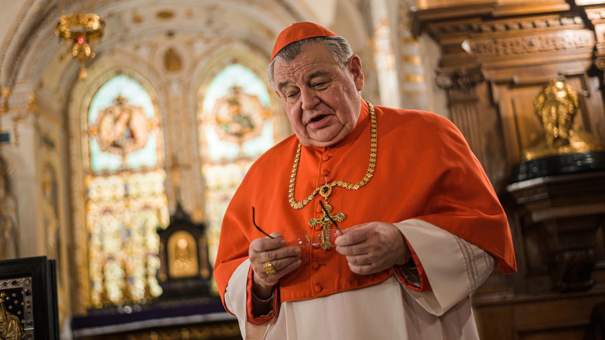 „Je to pomsta.“ Kardinál Duka ostře zkritizoval film Dva papežové
