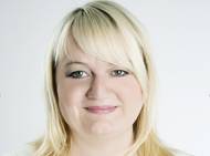 Hana Naicerová. V dubnu 2014 hnutí ANO hromadně opustilo 12 členů prostějovské buňky (jejímž členem je mimojiné Jaroslav Faltýnek) v čele s místopředsedy oblastního sdružení Hanou Naiclerovou a Františkem Švecem. Jako důvod označili odklon hnutí od zásad, kvůli nimž do něj vstoupili. Hana Naiclerová později obhájila post zastupitelku v barvách Změny pro Prostějov a je velkou kritičkou vedení města s hnutím ANO v čele. Loni v březnu jí někdo polil nové auto barvou, což Naiclerová označila za pokus ji jako opoziční zastupitelku zastrašit.