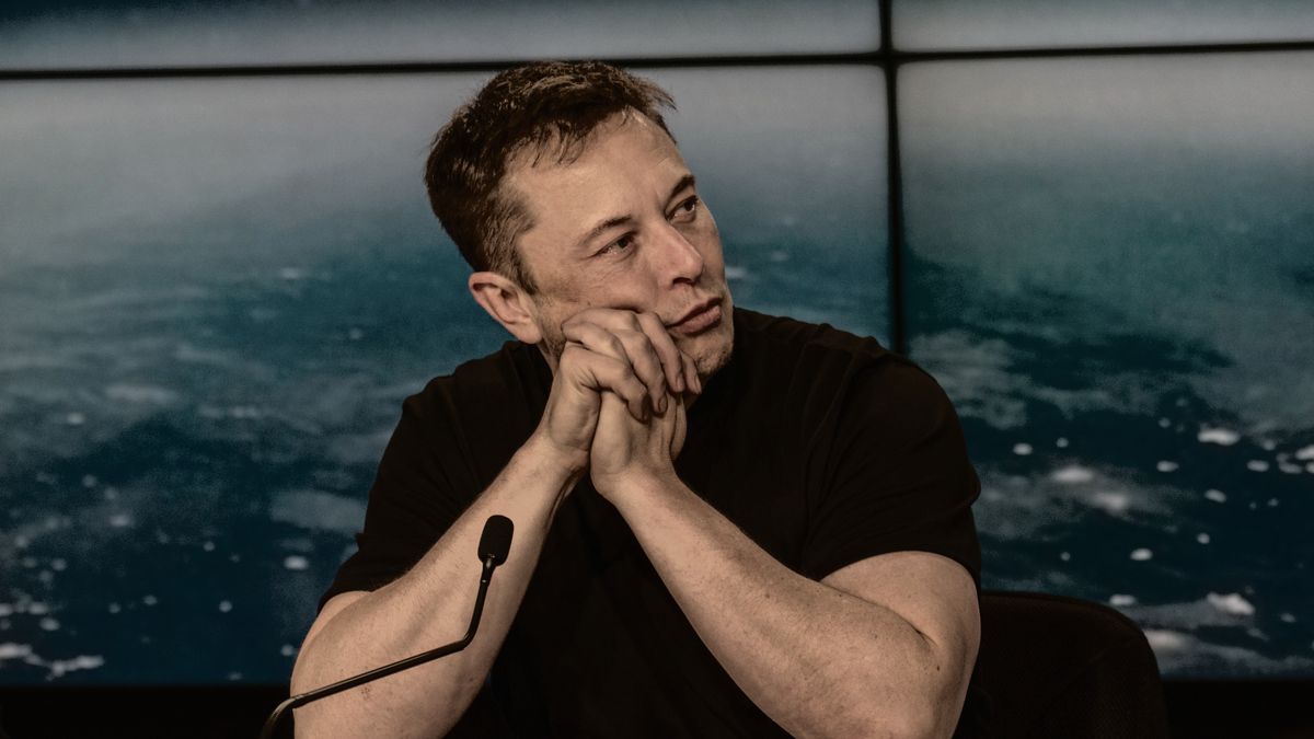 Twitterová show Elona Muska narazila. Šéf Tesly porušil soudní dohodu