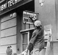 nápis, odstraňování 5.1945