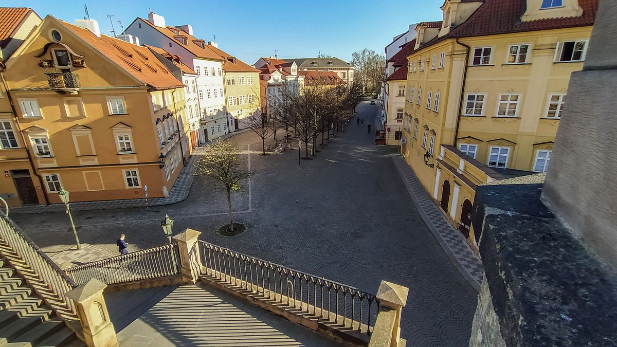 Bydlení v centru Prahy je levnější. Nájmy klesly o pětinu