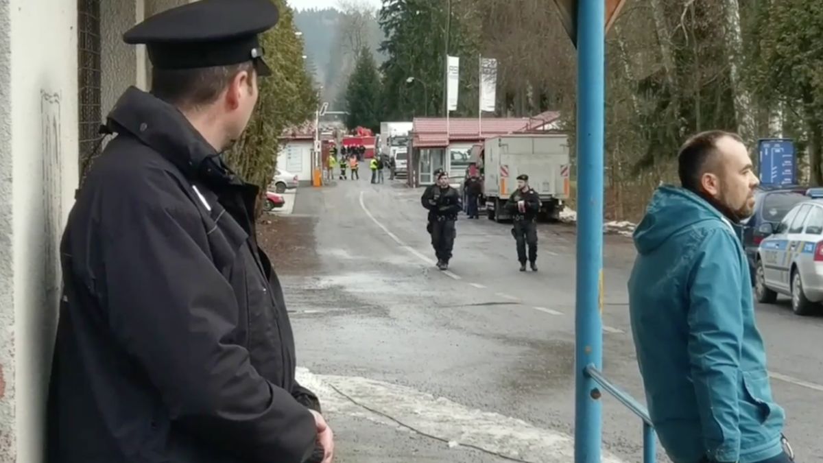 V Poličských strojírnách po týdnu opět hořelo, tentokrát v hale kovovýroby
