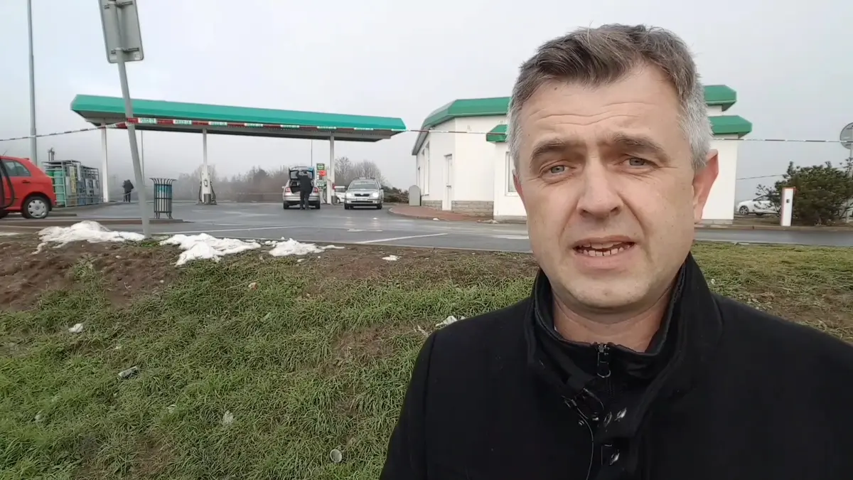Pri Prepadeni Cerpaci Stanice U Melnika Zabili Lupici Prodavacku