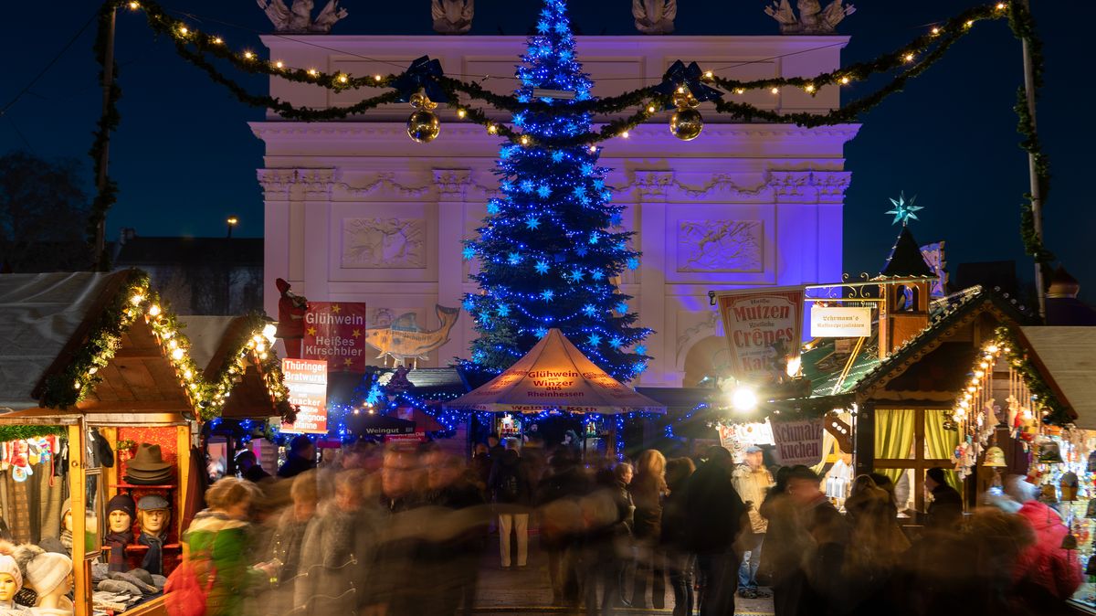 Policie uzavřela vánoční trh v Berlíně kvůli podezřelým osobám