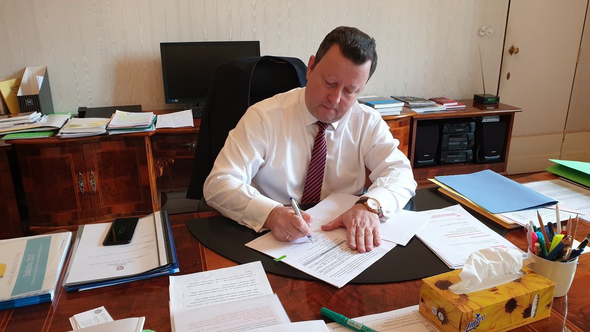 Turek končí v europarlamentu. Chce ho nahradit bývalý ministr za ČSSD