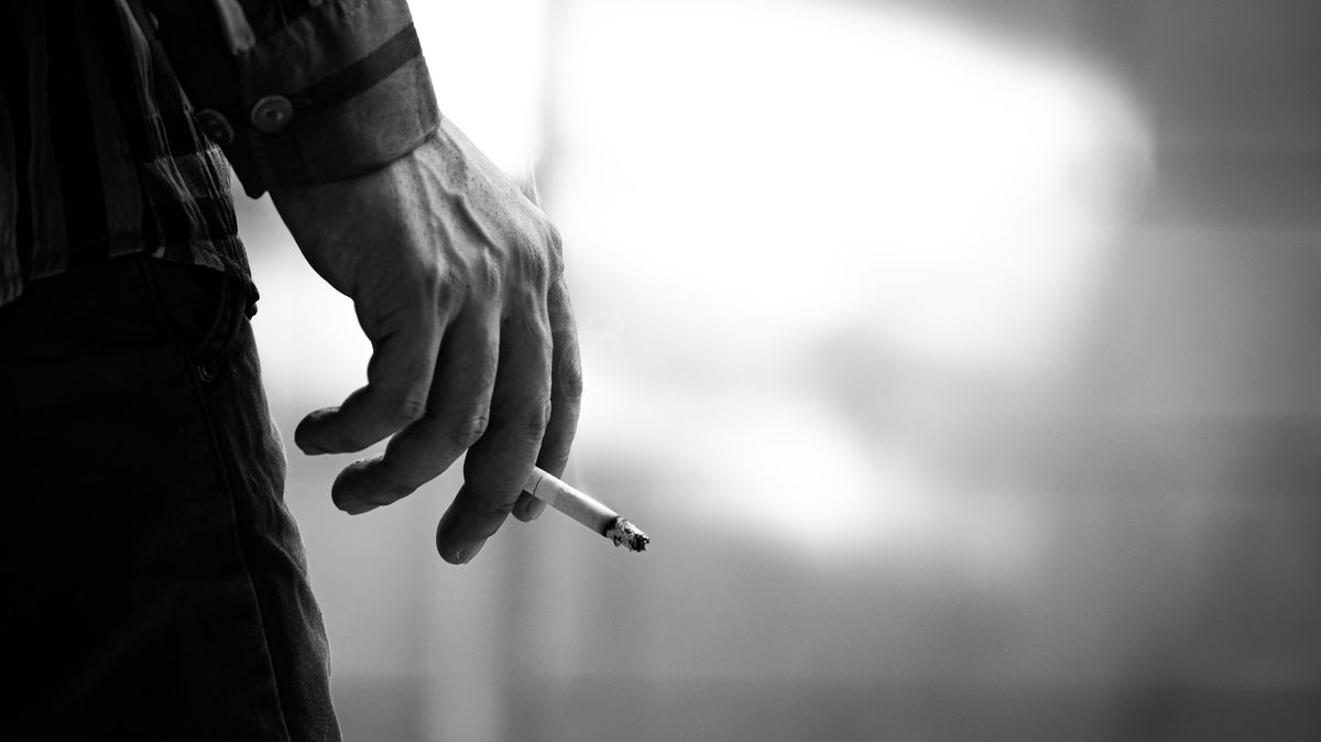 Počet kuřáků se poprvé snížil, oznámila WHO