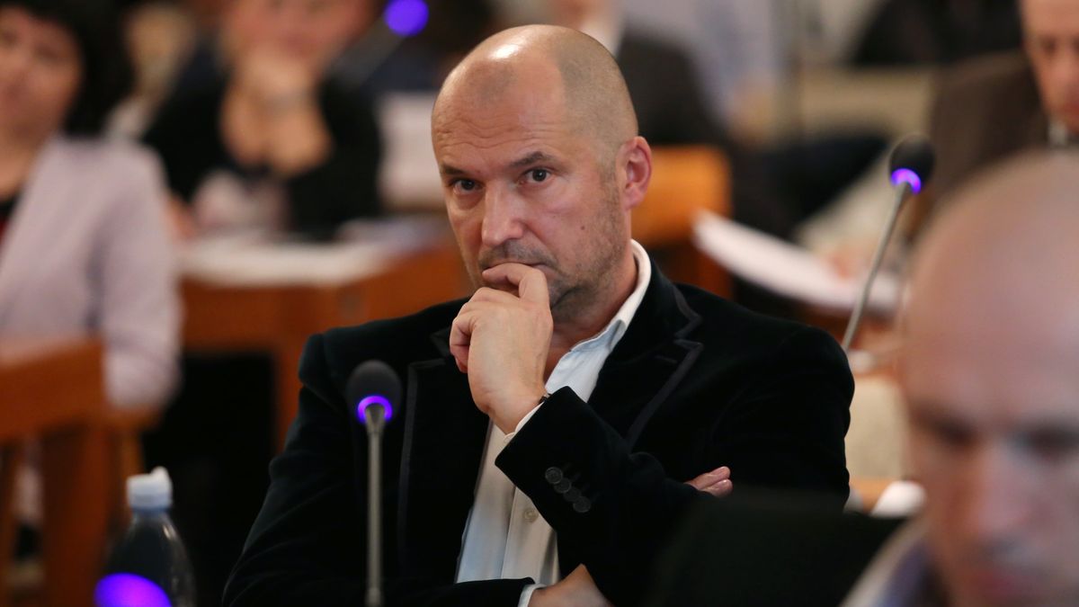 Expolitik ANO Švachula zůstane v kauze úplatků za 47 milionů ve vazbě