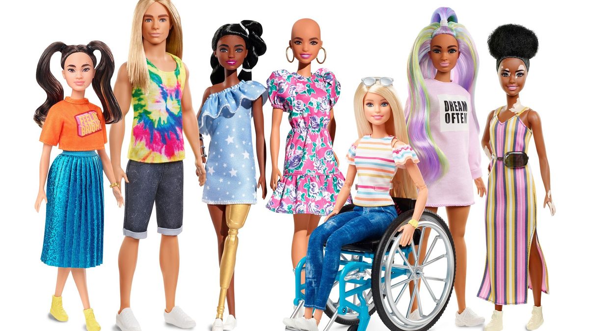 Barbie na vozíku nebo bez vlasů. Mattel ukazuje rozmanitost krásy