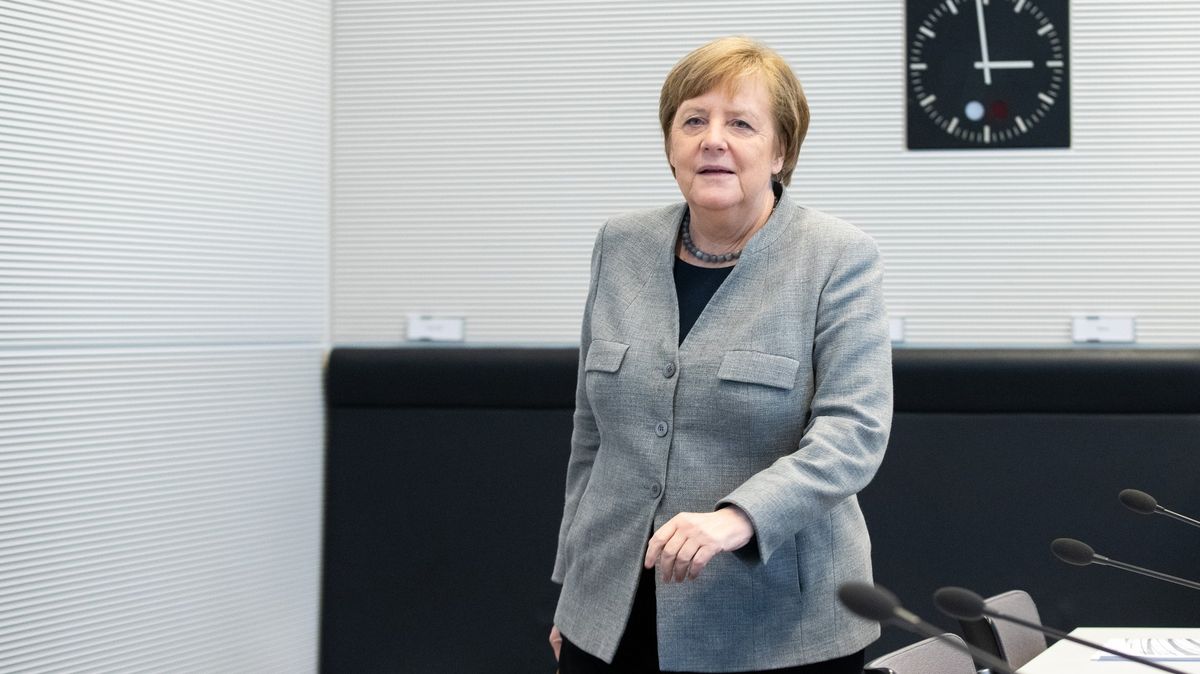 Merkelová: koronavirem se nakazí 50 milionů Němců