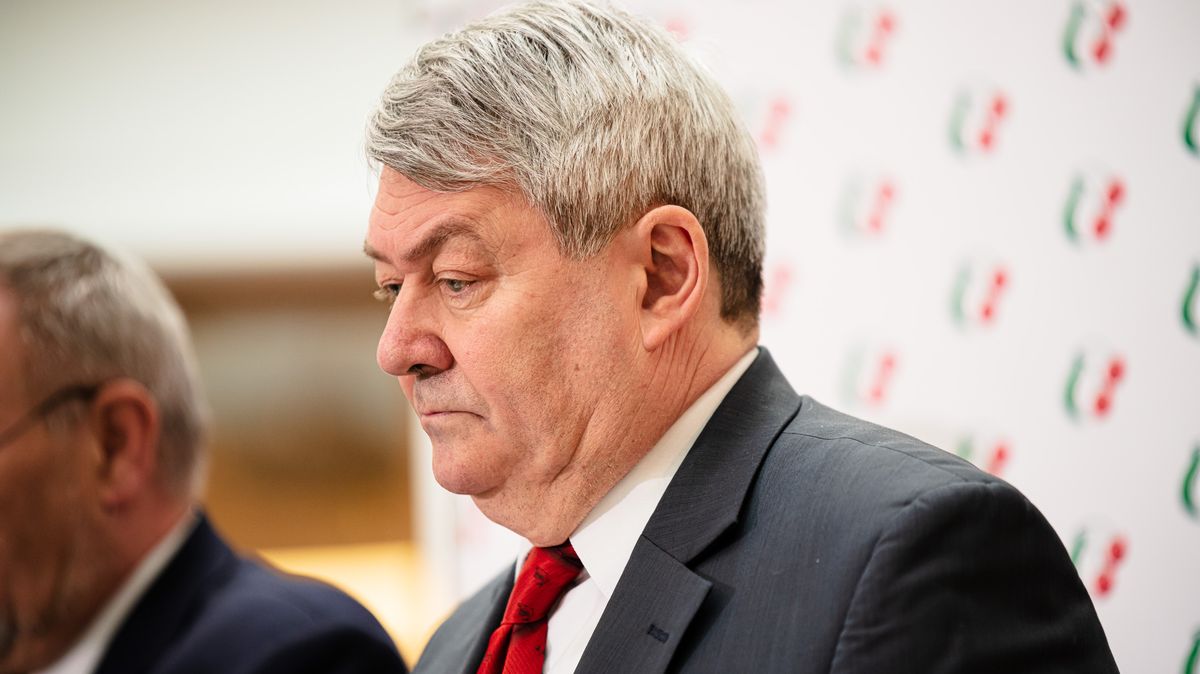 Filip už nebude na sjezdu obhajovat funkci předsedy KSČM