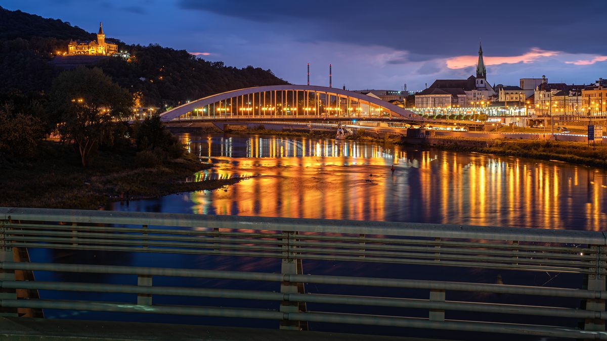 Benešův most v Ústí nad Labem se na konci října uzavře pro trolejbusy