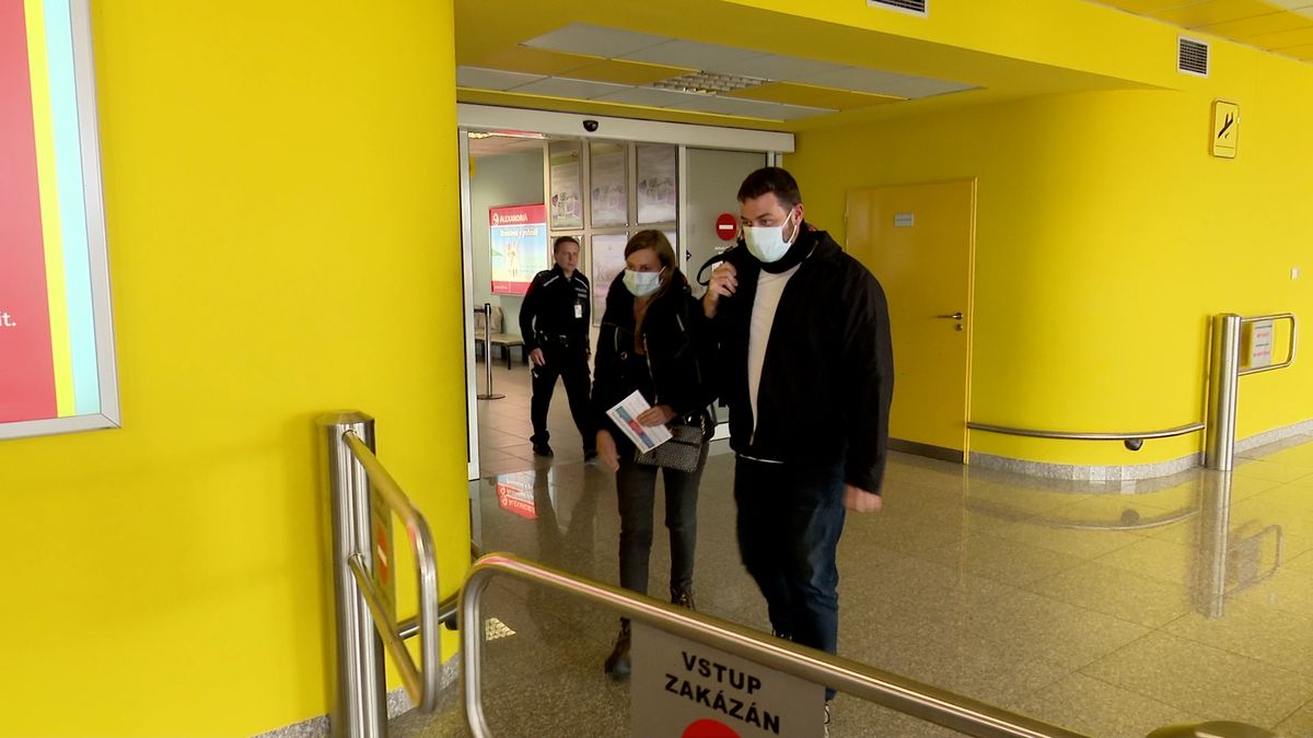 Češi ruší lety do Itálie kvůli koronaviru. „Umělá panika,“ říkají cestující