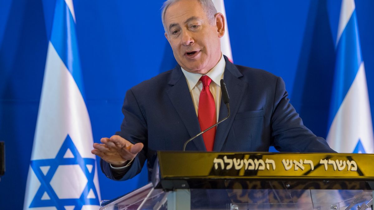 Konec politického patu. Izraelský premiér Netanjahu a Ganc se dohodli na vládní koalici