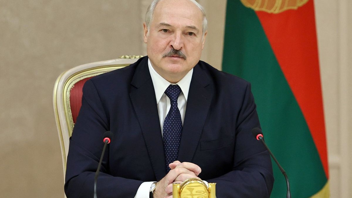 Protesty ho nezajímají, Lukašenko složil prezidentský slib