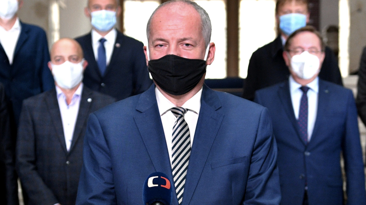 Prymula Described The New Strategy In His Speech We Expect Happy Weeks He Admitted