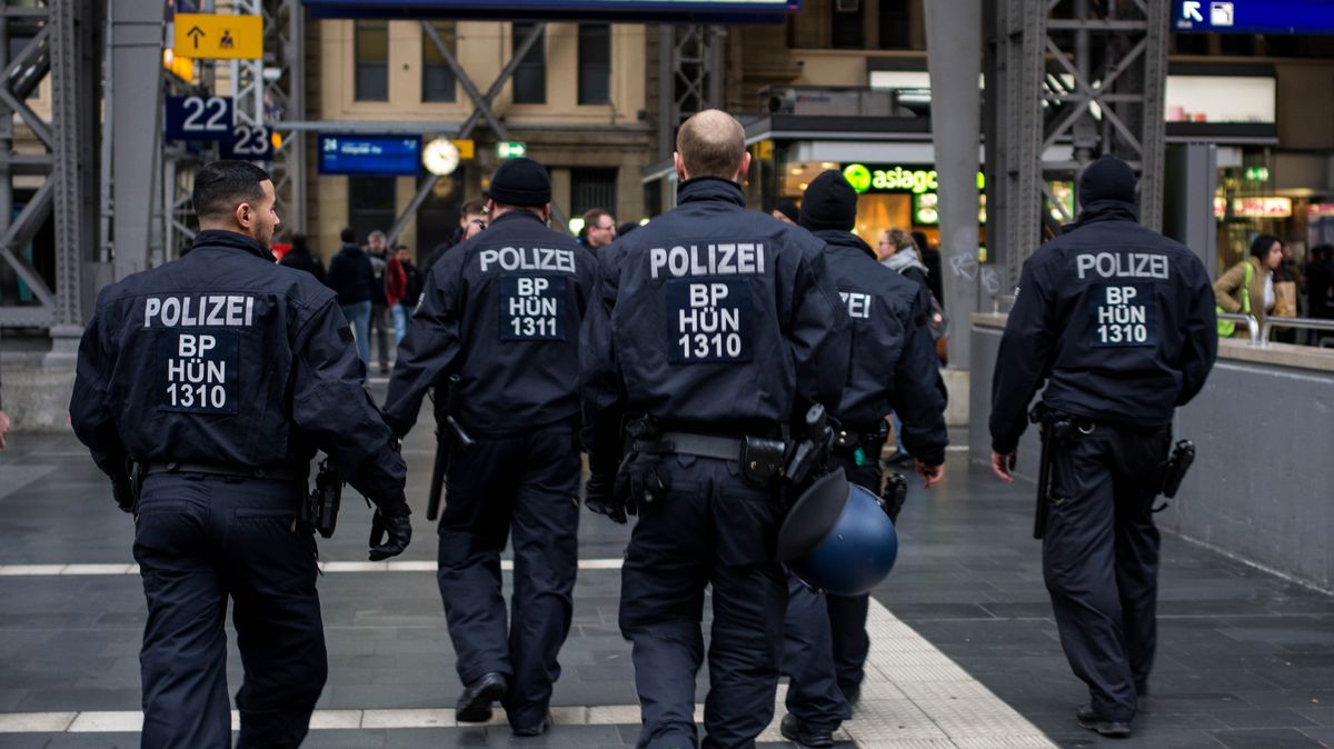 Německo se bojí terorismu a zpřísní dohled nad elektrárnami i vodárnami