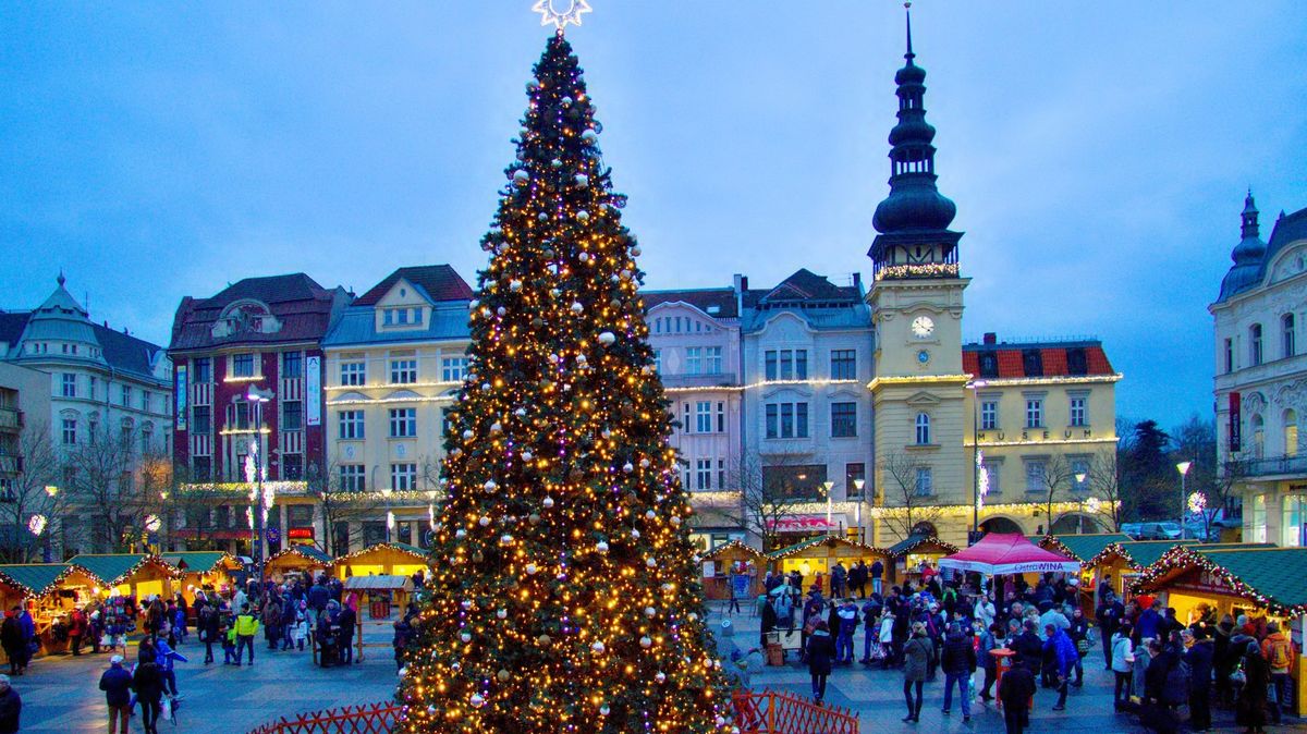 Vánoční trhy nejen v Praze. Kdy začínají a co nabídnou trhy v Brně, Ostravě nebo Českém Krumlově?
