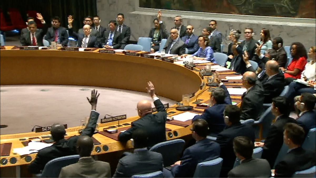 Rusko převzalo vedení Rady bezpečnosti. Ukrajinci to označují za apríl
