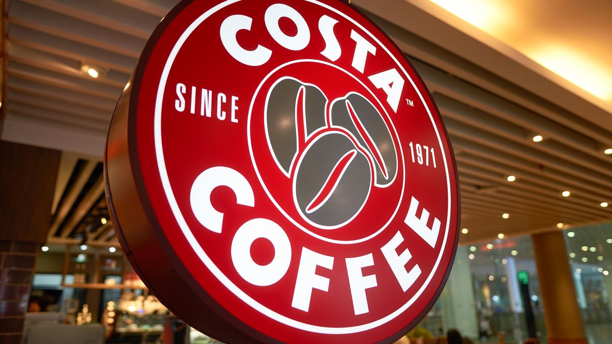Kavárenské řetězce ničí home office. Costa Coffee zvažuje propouštění