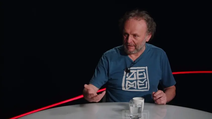 Tricet Let Bez Leku A Jidlo Obden Jaroslav Dusek O Meditacich Vcelach I Babisovi Jako Novem Typu Cloveka Seznam Zpravy