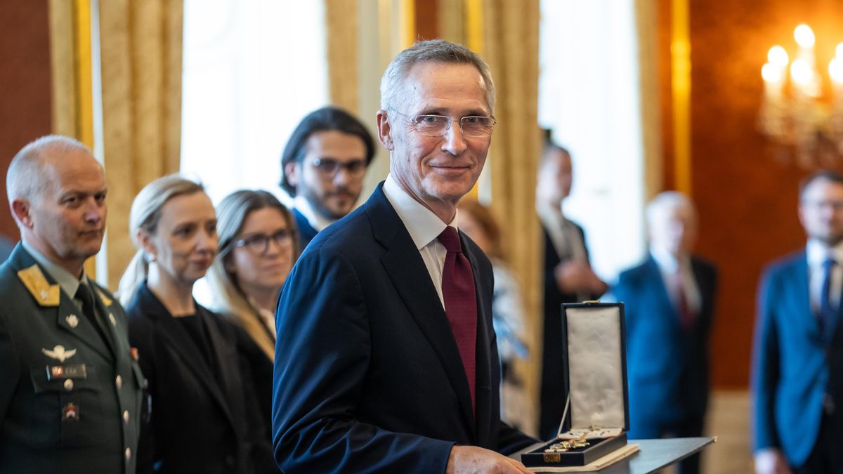 Stoltenberg chce, aby se spojenci spravedlivě podíleli na pomoci Ukrajině
