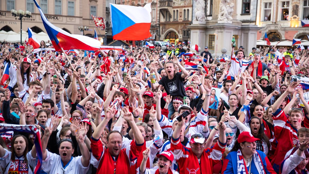 Kdo nesází, není Čech. Sázkovky zažily zlatý hokejový šampionát