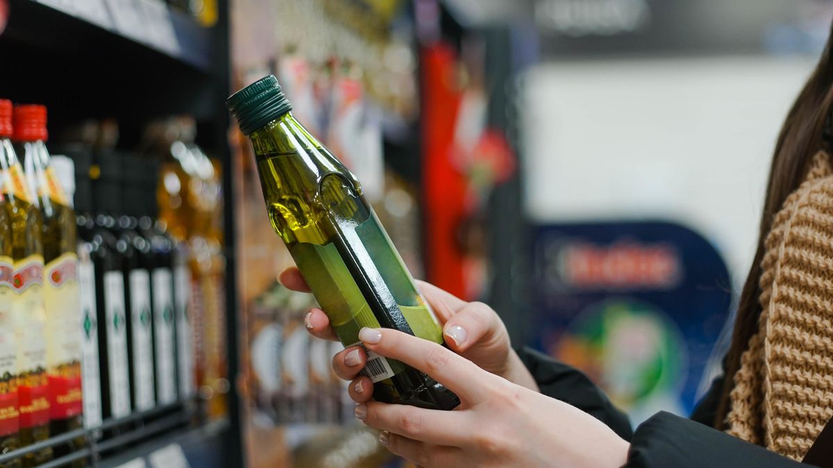 Olivový olej zdražuje, hlásí restaurace i obchody. Litr stojí pět set korun
