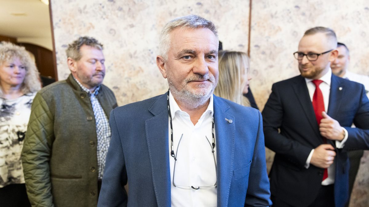 Třetina oken vadných. Hrad uspěl s reklamací milionových prací z Mynářovy éry