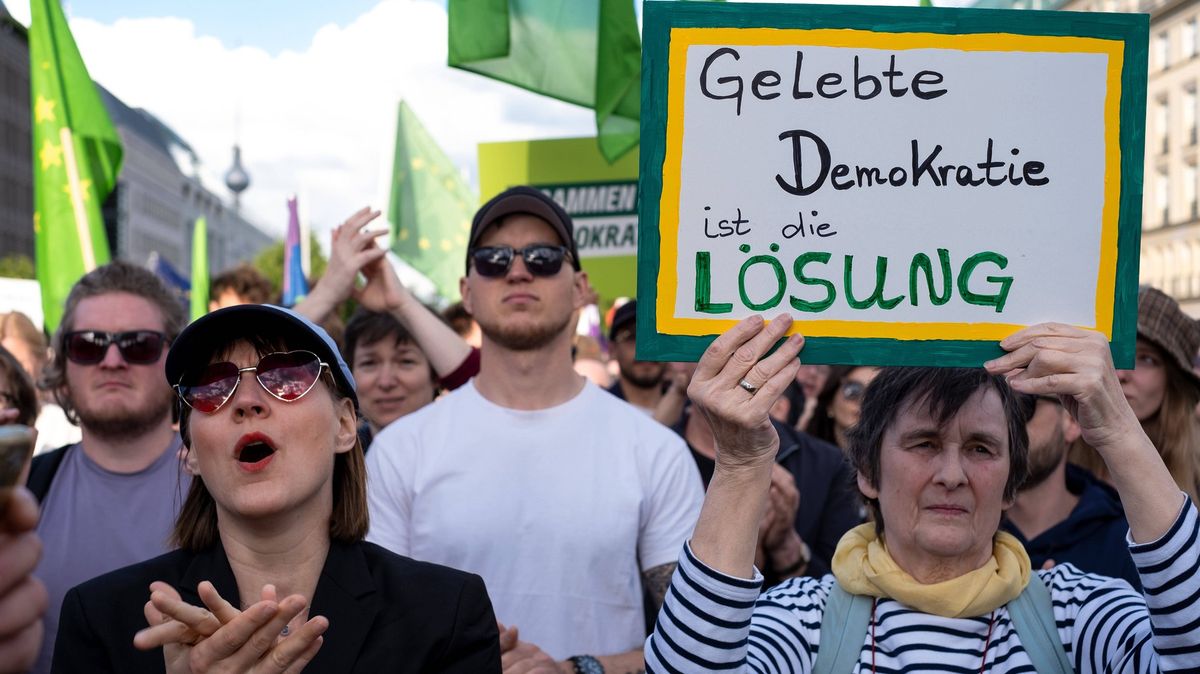 V Sasku bují politické násilí. „Krajní pravice tu celá léta šíří nenávist“