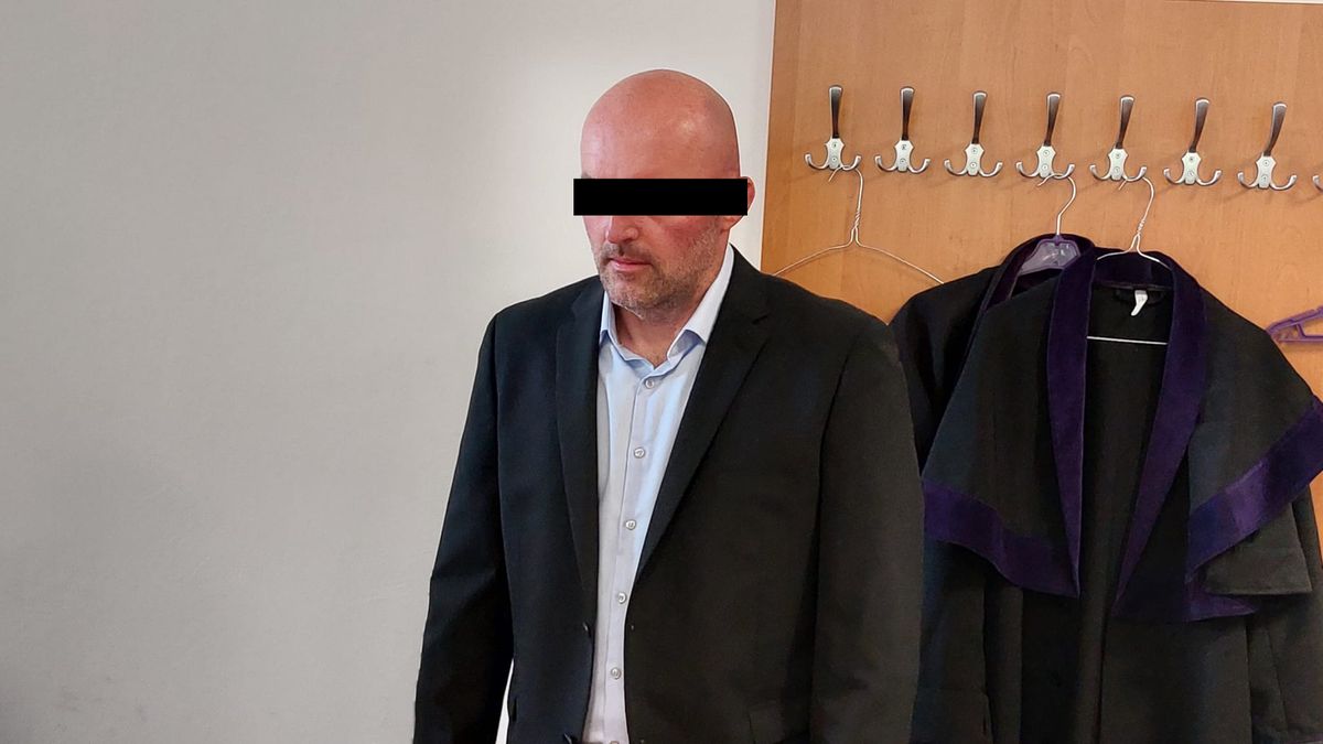 Jen šťouchání, tvrdí kolotočář obžalovaný z napadení Ukrajinek na Plzeňsku