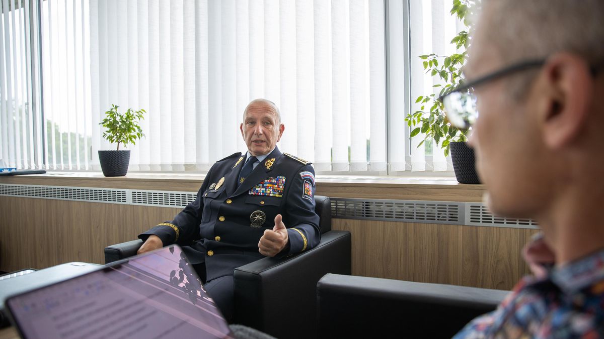 Komorousovy ochrankáře prošetřuje GIBS. Čtyři teď odešli do civilu