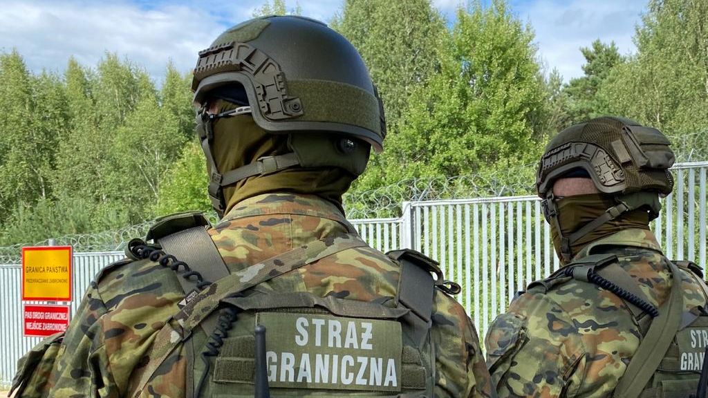 Polští poslanci schválili zákon, který umožní pohraničníkům použití zbraní
