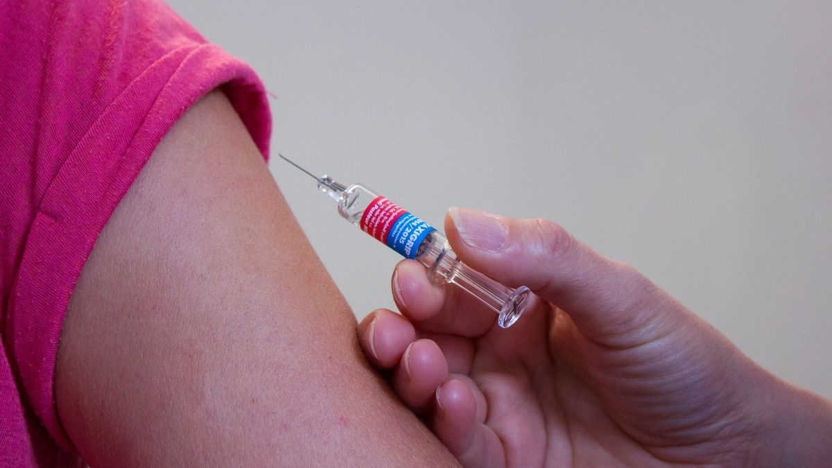 Odpůrci očkování svedou na vakcínu prakticky cokoliv, varuje expertka