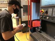 Studentům může praxe chybět, když po škole nastoupí do zaměstnání. 