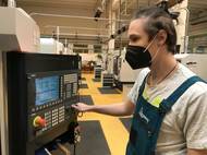 Studenti a učňové tam nyní docházejí třeba jednou za 14 dní na tři hodiny či půlden.