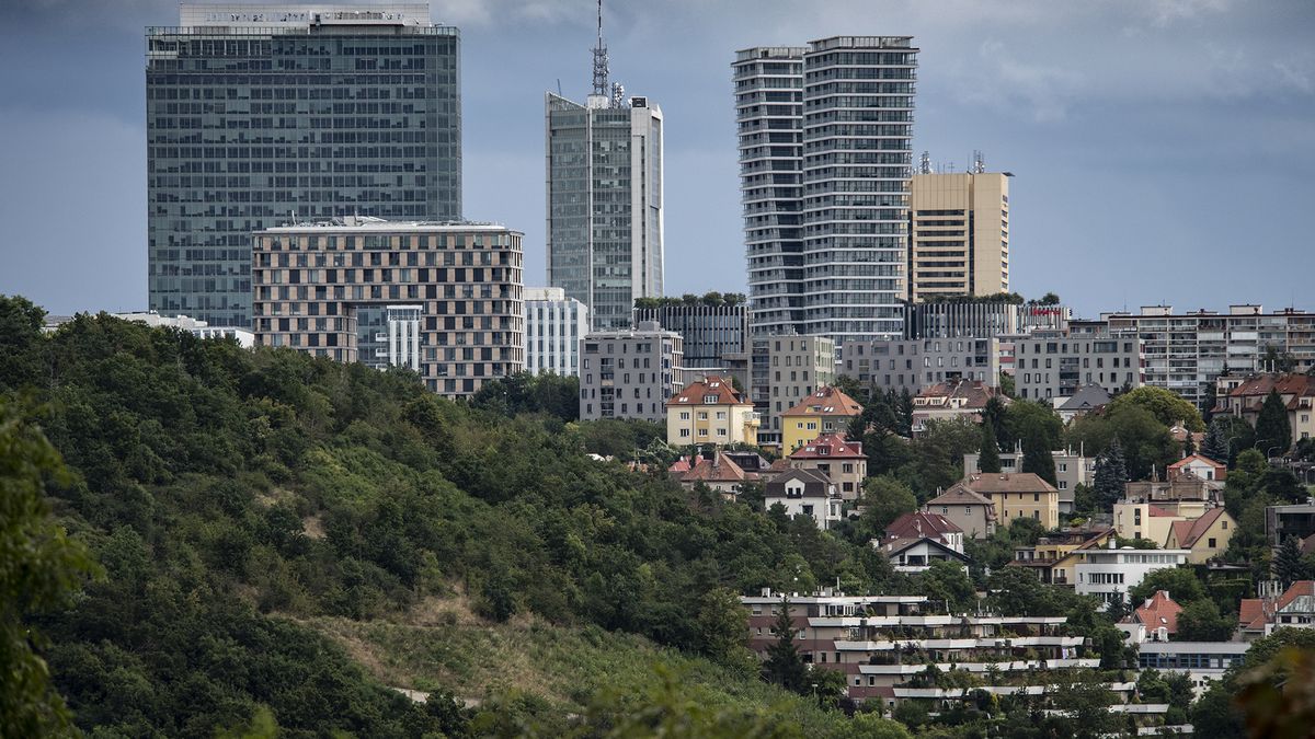 Lapčíkova Trinity Bank koupila od miliardáře Vítka Pankrác House