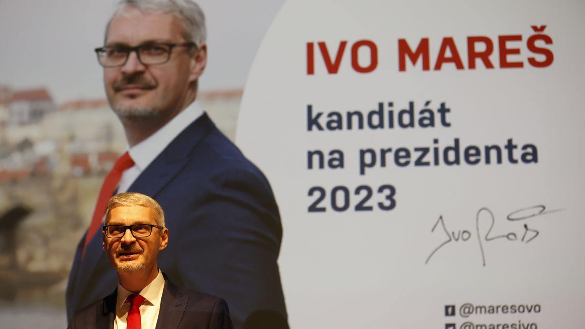 Teolog Ivo Mareš vzdal kandidaturu na prezidenta, od lidí dostal tisícovku