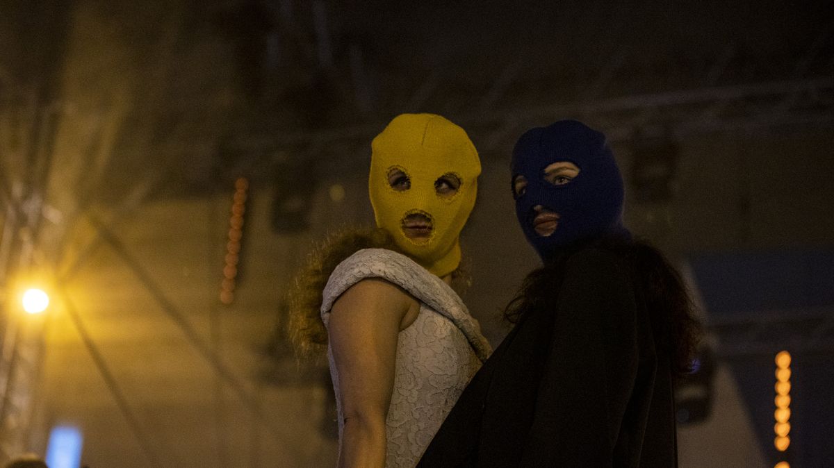Ruský soud vyměřil členkám Pussy Riot v jejich nepřítomnosti roky vězení