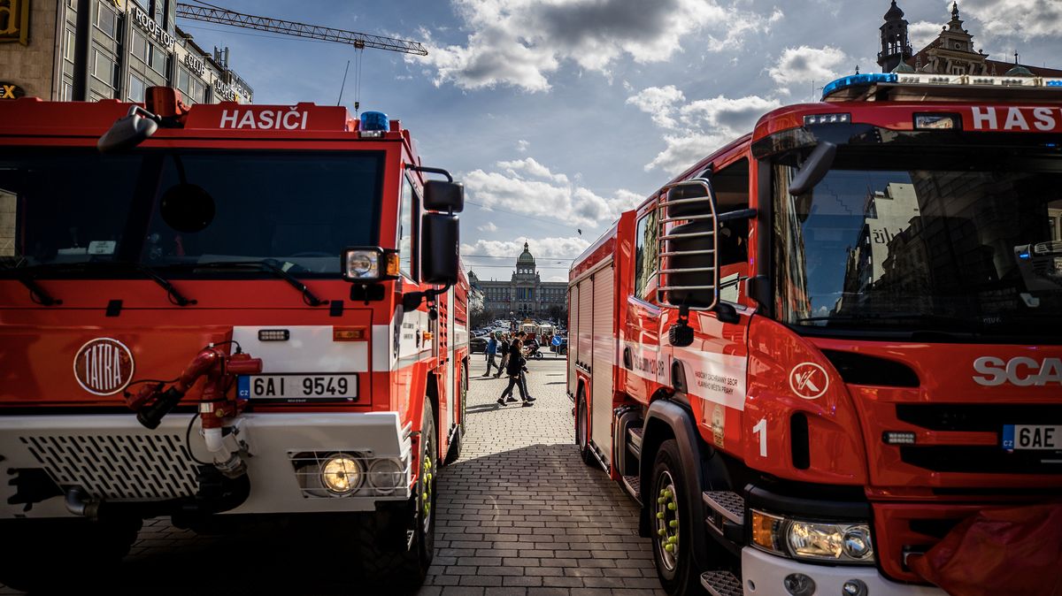 Kvůli silnému větru bylo ráno bez dodávek elektřiny kolem 18.000 odběratelů