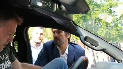 Video: Pěsti a kopance. Matovič se popral s Kaliňákem
