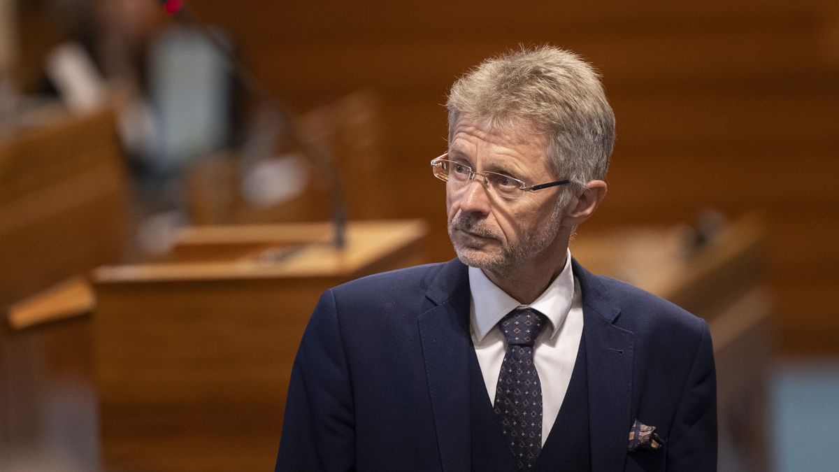 Vystrčil byl znovu zvolen předsedou Senátu, neměl protikandidáta