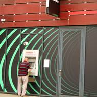 Třeba bankomat Komerční banky byste nepoznali.