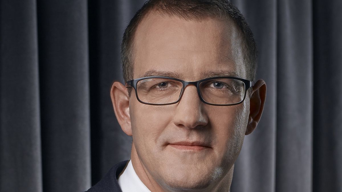 Říkají jim fosilní hyeny. Sázka na uhlí se Tykačovi a Křetínskému vyplatila