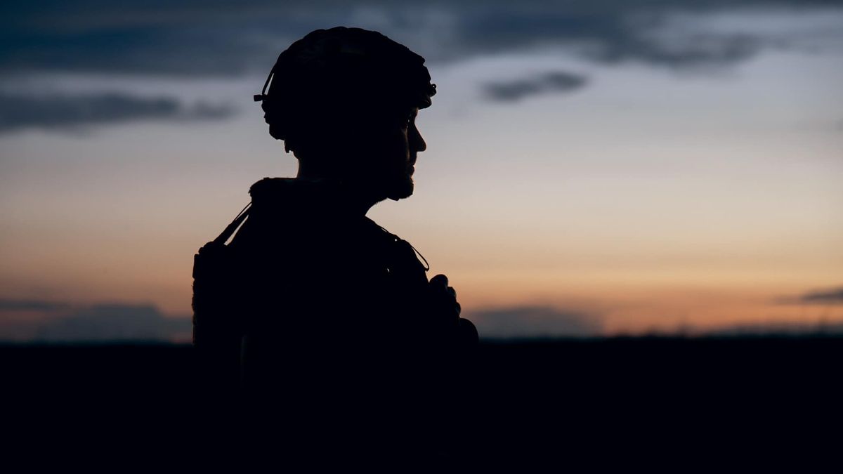 Zprávy z bojiště: Ukrajinské armádě bobtná na frontě problém s lidmi