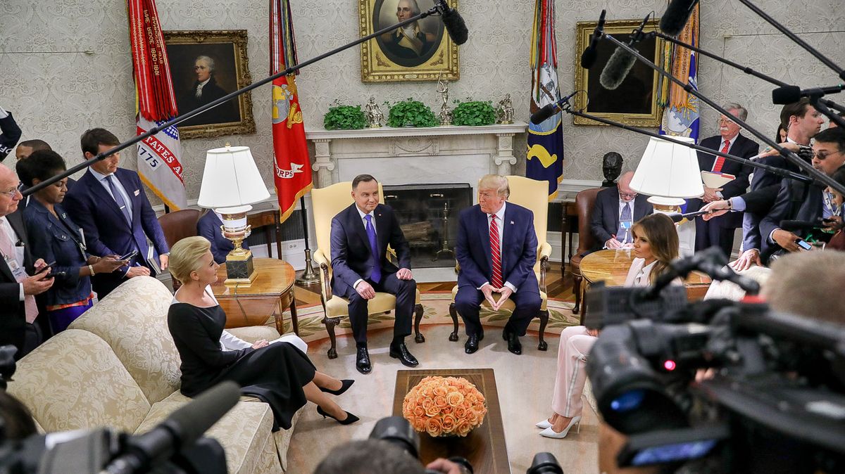 Bílý dům nadále omezuje přístup agentury AP k Trumpovi navzdory nařízení soudu
