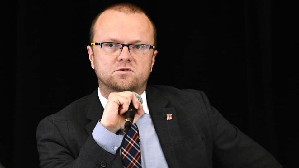 Rodí se „STAN číslo II“? Nespokojení politici z regionů se začínají sdružovat
